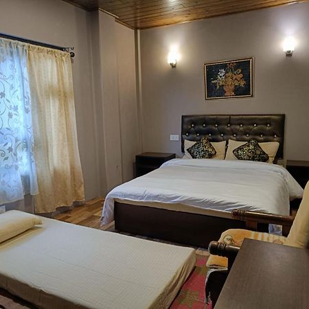 Marigold Manor Homestay دارجيلنغ المظهر الخارجي الصورة